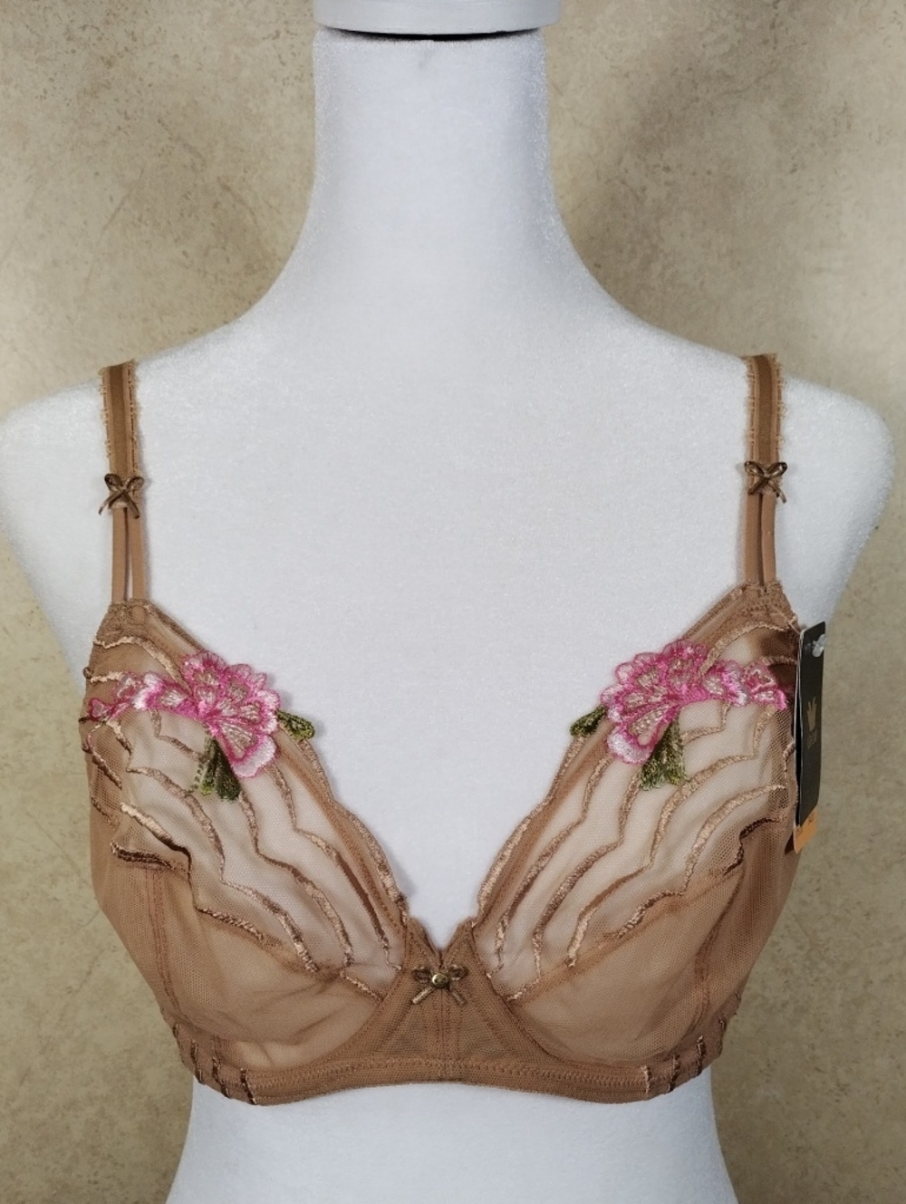 G108 Wacoal tan sheer stretch mesh underwire bra w/floral embroidery 34DD NWT